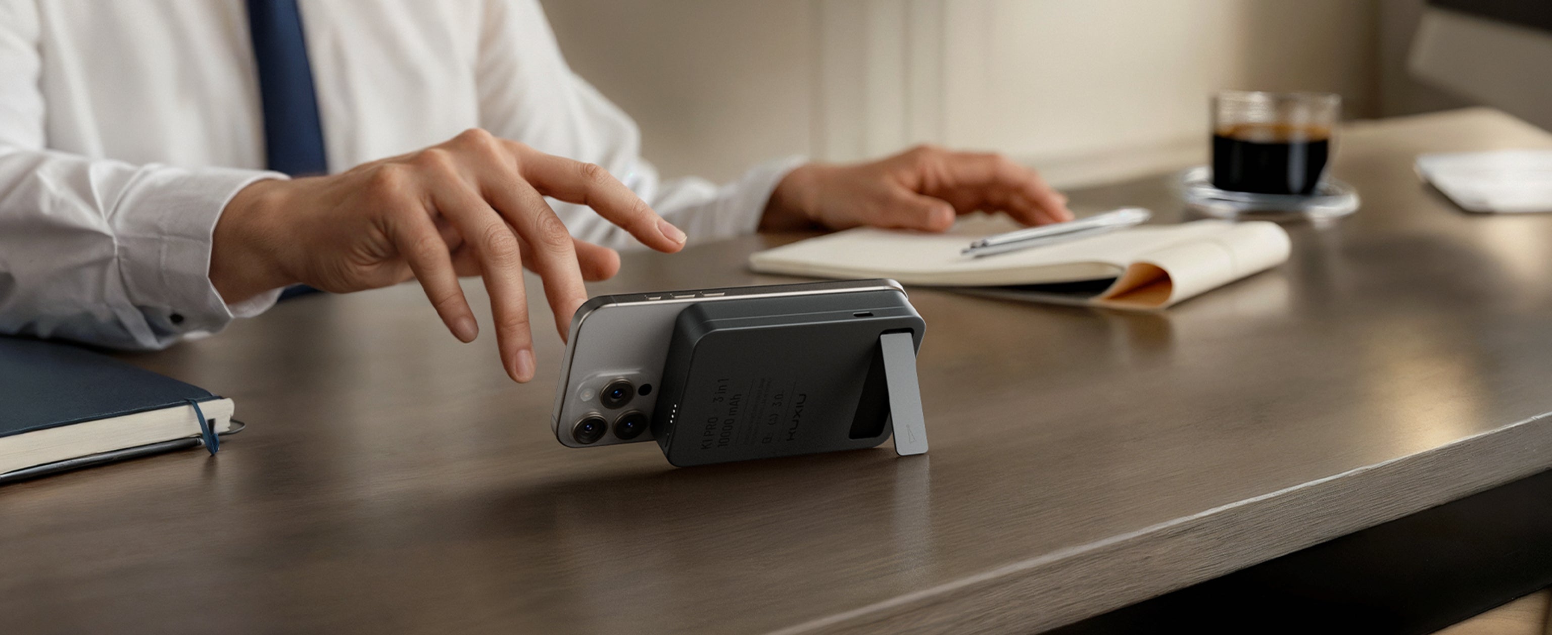 KUXIU 3-in-1 MagSafe Power Bank