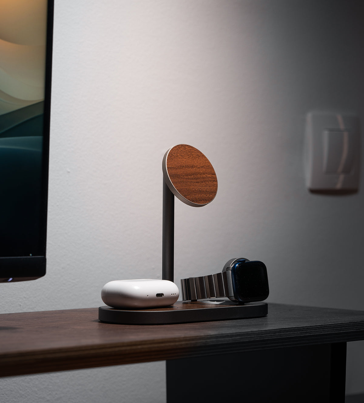 KUXIU X23 Pro 3v1 MagSafe Rychlonabíjecí Stojánek s Dvojitým Jádrem – Wood Grain