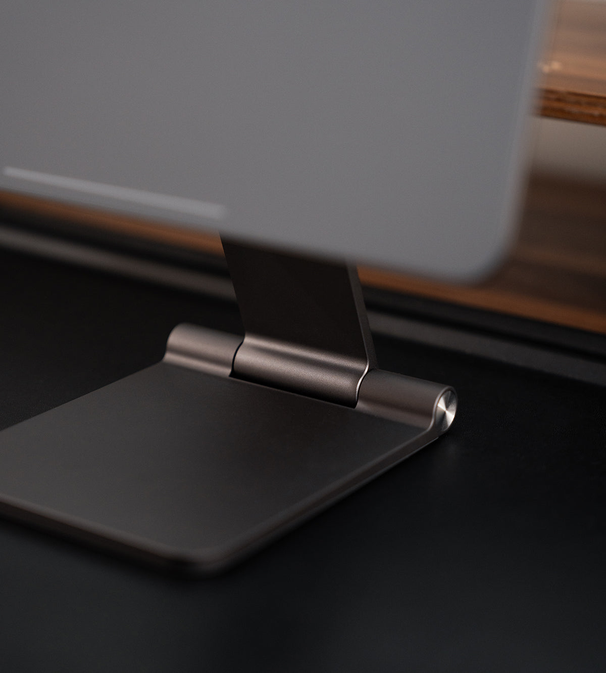 KUXIU X33 Foldable Magnetic iPad Stand