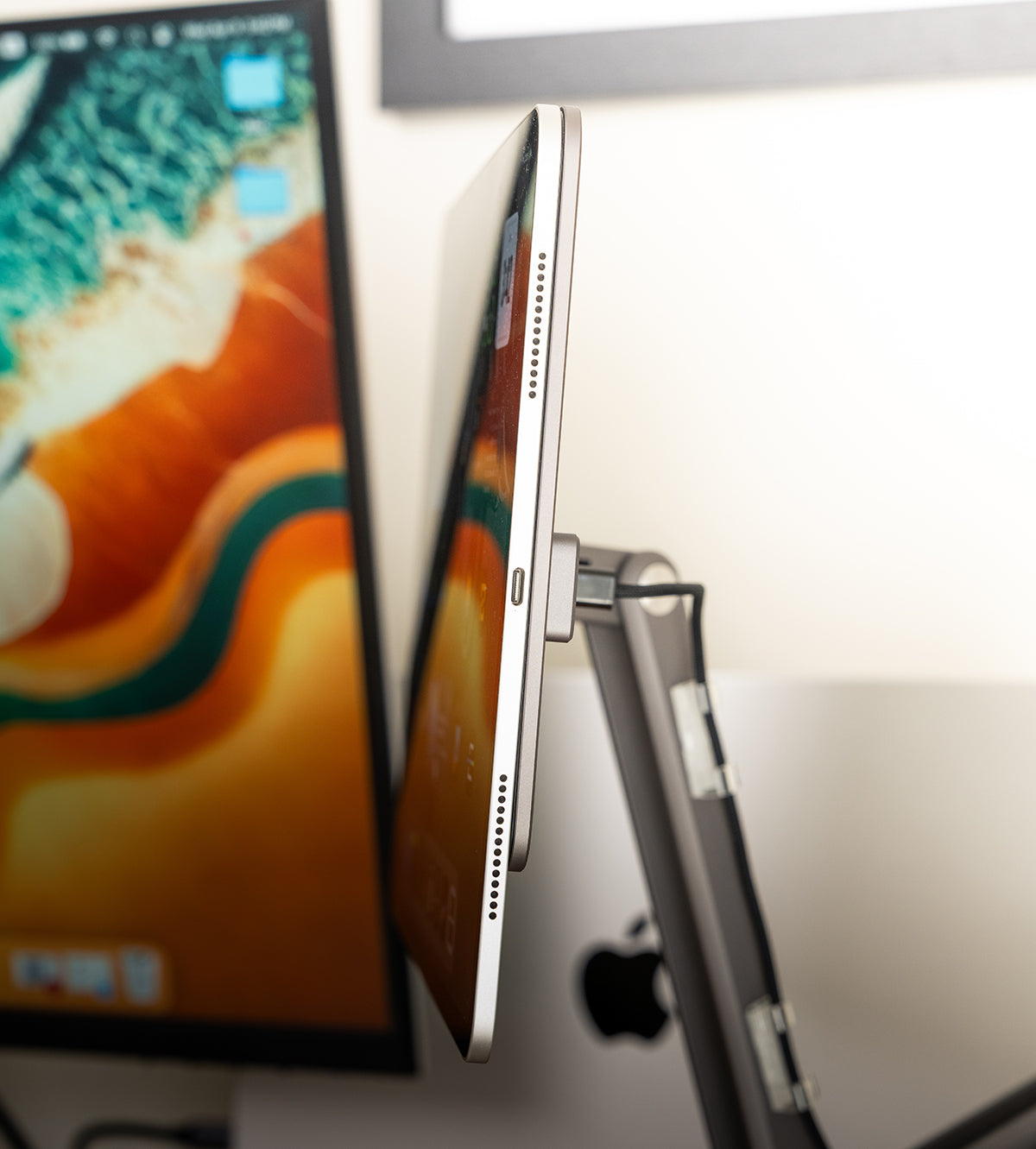 KUXIU X36 Pro MAX(2025) iPad Magnetic Charging Stand