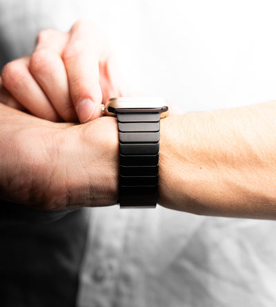 KUXIU Black Titanium Magnetic Apple Watch Band